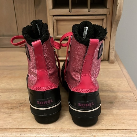 Sorel Tivoli Snowboots Pink Glitter Size 4 Faux Fur Lace Up - Picture 4 of 9